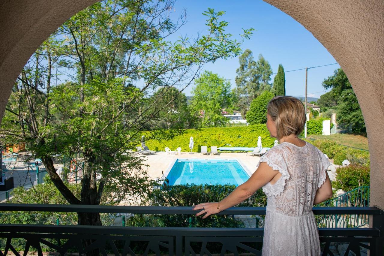 Le Clos Des Bruyeres ヴァロン・ポン・ダルク エクステリア 写真